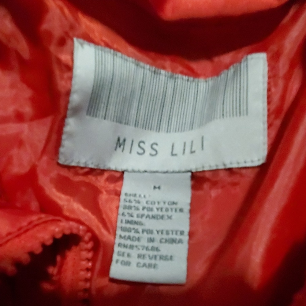 Red crop jacket - Picture 2 of 3